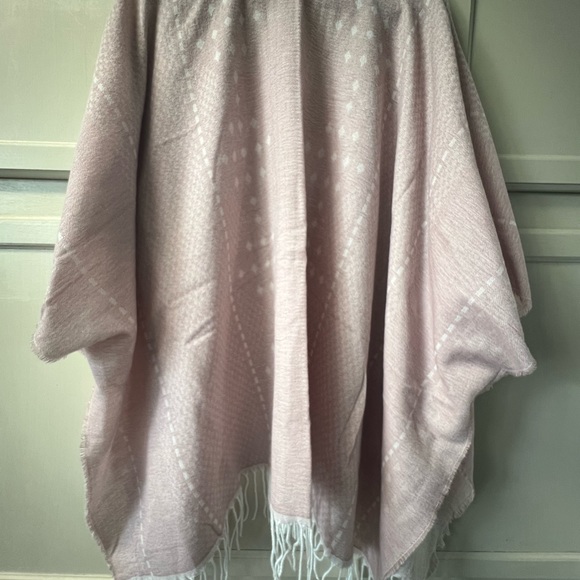 NWT Gentle Fawn Kimono - Picture 3 of 10
